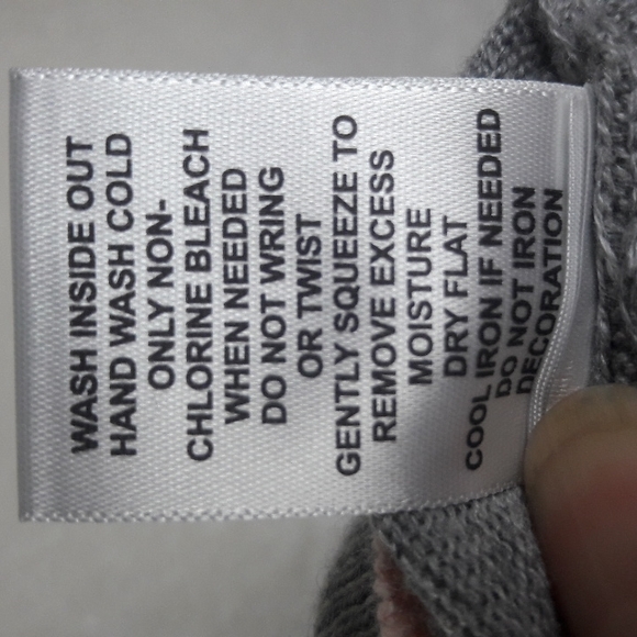 Elle Gray with pink trim beaded rose embellished crewneck sweater - Picture 13 of 13